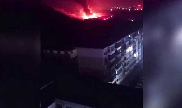 大连市金普新区南山库房发生火灾